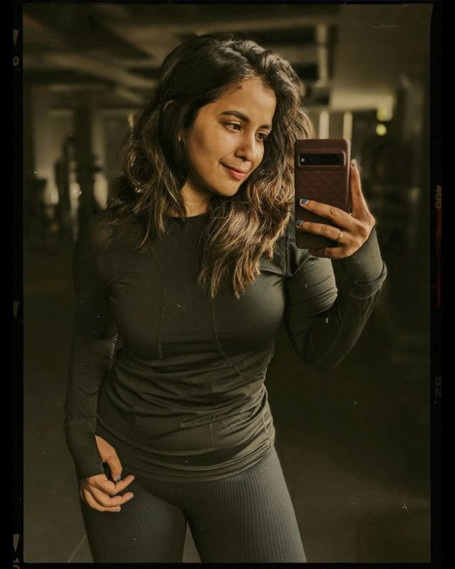 Staggering Poses of Komalee Prasaad In Black